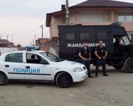 Намушкаха полицай в ромския квартал в Казанлък
