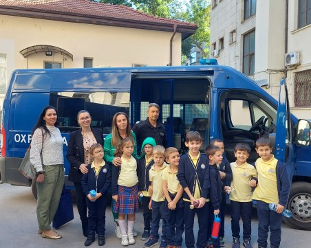 Пловдивски ученици посетиха Окръжен съд – Пловдив по инициатива „Моето първо посещение в съда