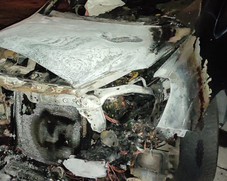 Подпалиха контейнери за смет в Пловдив, пламъците обхванаха лек автомобил