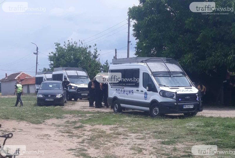 Мъжът, намушкал полицай, бил обявен за издирване, чакали съдебен лекар за ареста му