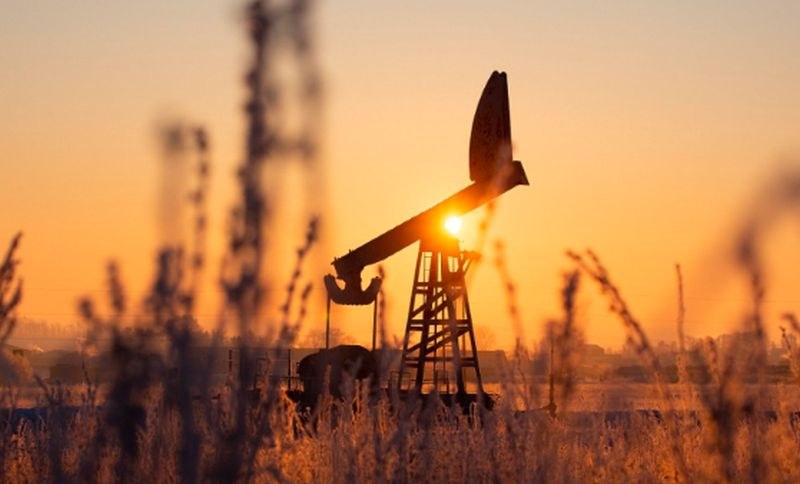 Скок в цената на петрола, след кофликта в Близкия изток