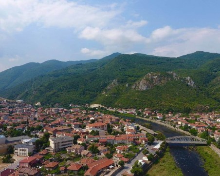 Шефката на ОИК-Кричим подаде оставка