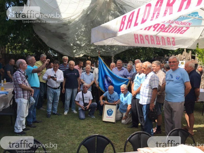 Съюзът на българските парашутисти кани своите членове на празника на 18-ти октомври