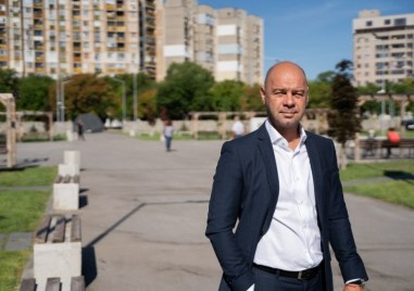 Кандидатът на ГЕРБ за кмет на Пловдив Костадин Димитров даде