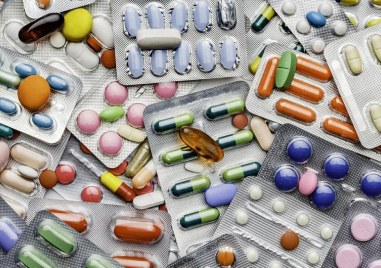 От понеделник антибиотиците и лекарствата за диабет ще се предписват само