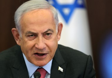 Министър председателят на Израел Бенямин Нетаняху и лидерът на опозицията Бени