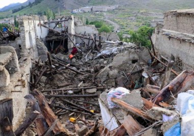 Земетресение с магнитуд 6 3 по Рихтер разтърси Западен Афганистан като