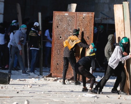 Българин в Йерусалим: Улиците са празни, много от магазините са затворени