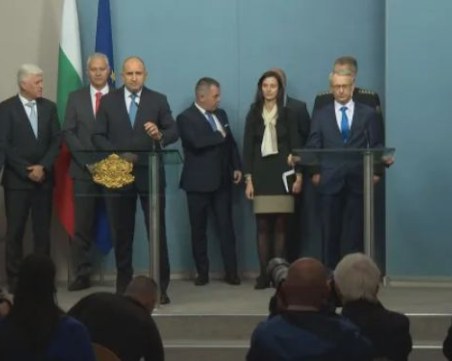 Румен Радев: Няма пряка опасност за националната сигурност на страната