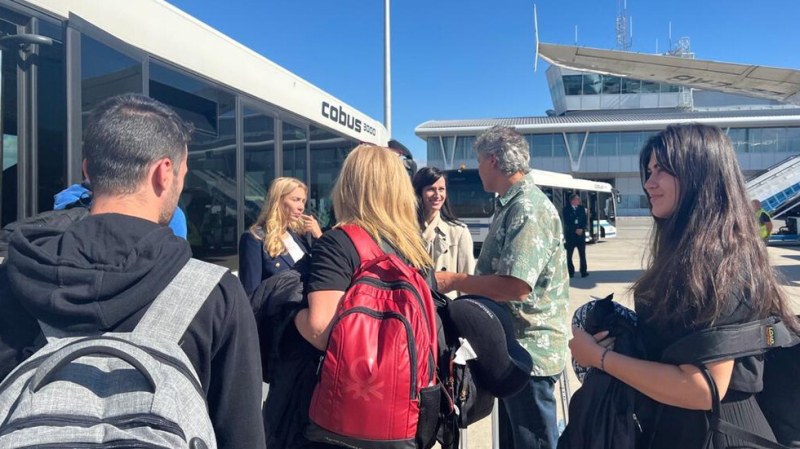 Евакуираха още 57 българи от Израел