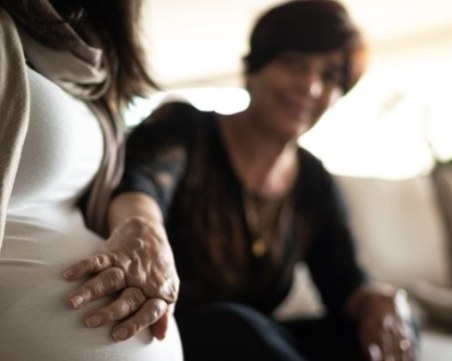 След като свекърва почисти дома на раждащата си снаха поиска да й бъде платено