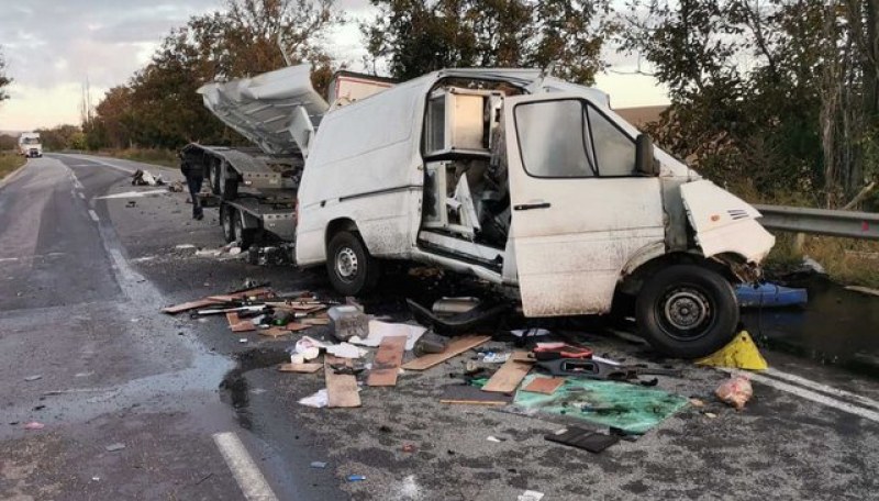 Четири жертви и тежко ранени след катастрофа в Габрово