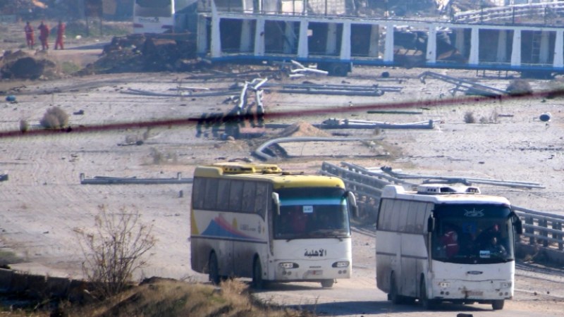 Израел нанесе удари по летищата в Дамаск и Алепо