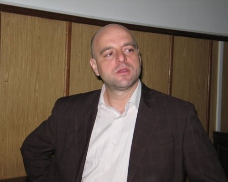 След побоя: Сарафов иска оставката на прокурор Бисер Михалов