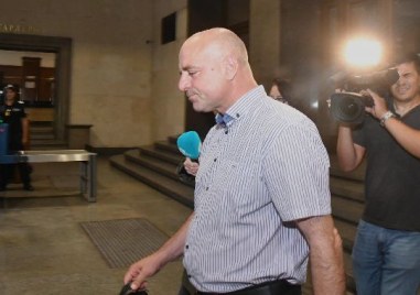 Скандалът между пернишкия прокурор Бисер Михайлов и съпругата му Биляна започнал