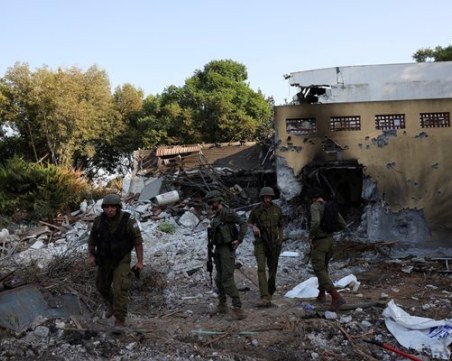 Израел отложи нападението си в Газа заради лошо време