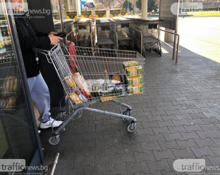 Пазарската кошница в Пловдив - една от най-скъпите в страната, поскъпнаха ориз, масло и захар