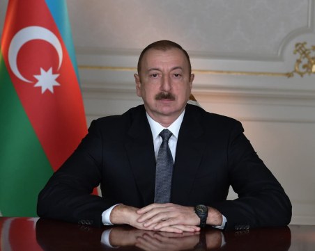 Президентът на Азербайджан издигна знамето на страната в столицата на Нагорни Карабах