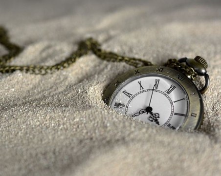 Разкриха защо ни се струва, че времето лети по-бързо с напредването на възрастта