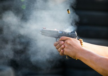 Стрелба и бой с бухалки в Кюстендил Причина за скандала