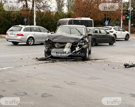 Катастрофа до бившата Полиграфия в Пловдив, има пострадал