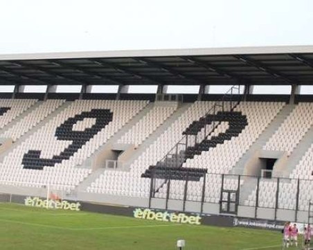 Локо пусна билетите за мача с Берое