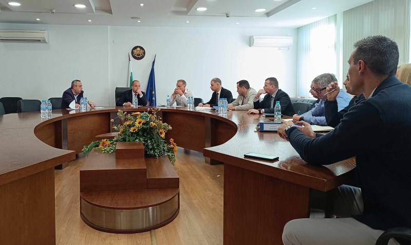 Областният управител на Пловдив: Полицията и прокуратурата вземат сериозни мерки за изборите