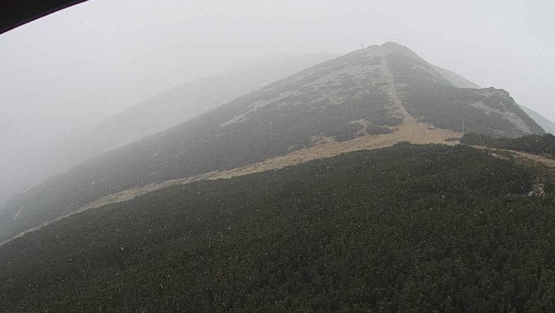 Сняг заваля в Рила