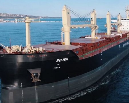 Българските моряци от кораба 