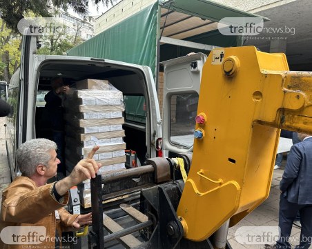 Тапите в Пловдив не подминаха и бюлетините, проблем и при разпределянето им