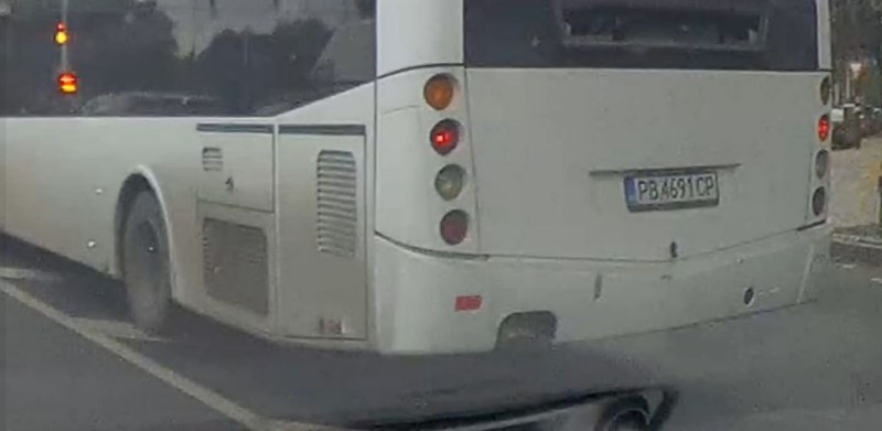 Автобус надхитри всички в Пловдив. Редно ли е?