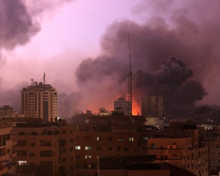 Експлозия избухна в гръцка църква в Газа, десетки са загинали и ранени