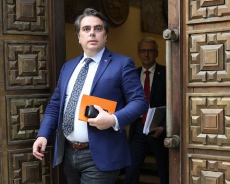 Василев: Парламентът взе решение за 