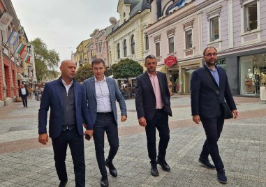 Евродепутатът от ЕНП ГЕРБ Андрей Ковачев даде своята подкрепа за кандидата