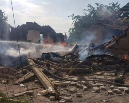 Руска ракетна атака уби шестима в пощенски център в Харков