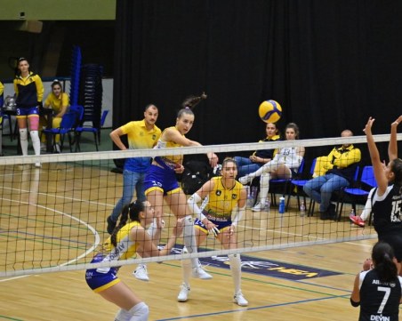 Шампионките от Марица започнаха с победа пътя към 10-та