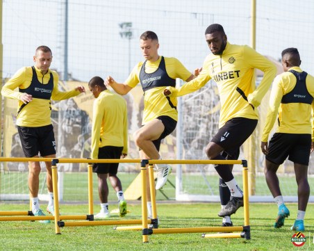 Ботев започна подготовка за мача с Локо София