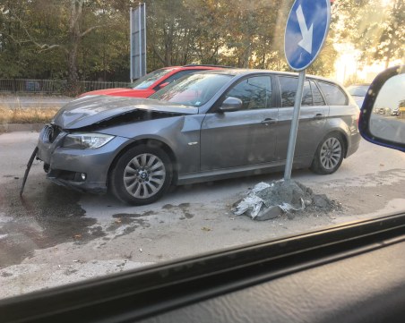 Голяма тапа на бул. „Васил Априлов” заради катастрофа