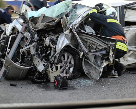 Тежка верижна катастрофа с ранени в София