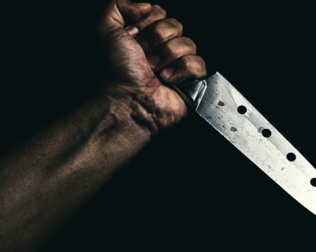 Убийство в чирпанско село, мъж е бил намушкан