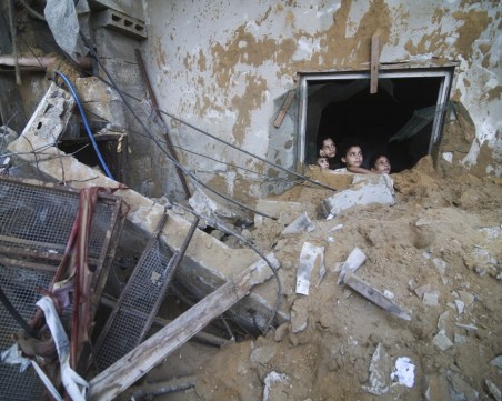 Властите в Газа: Над 5000 са вече убитите палестинци