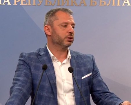Делян Добрев: На хранилката на 