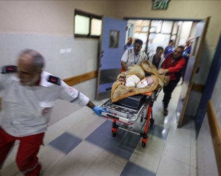 Около две трети от болниците в Газа са спрели да работят