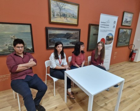 Реставраторите в Градската галерия показват тайните на занаята си