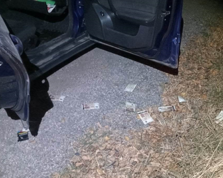 Възрастен мъж е нападнат от трима в дома му, откраднали са близо 19 000 лева