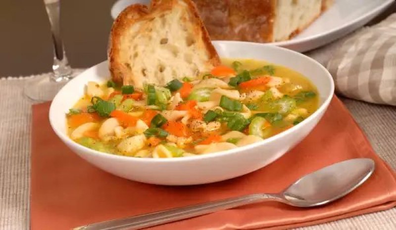 Здравословна зеленчукова супа с гъби