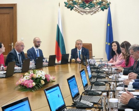 Денков: Започва строителството на 7-и блок на АЕЦ 