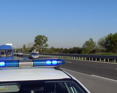 Почерпен 27-годишен септемвриец се прости с автомобила си