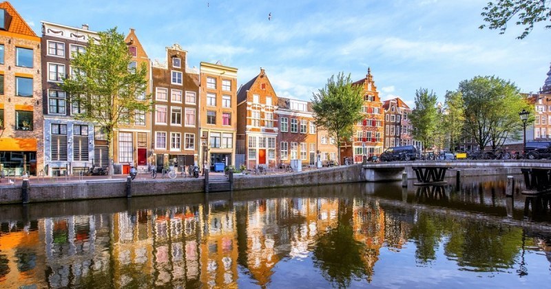 На този ден: Основана е нидерландската столица Амстердам