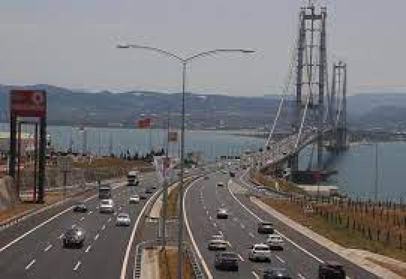 Турция вдига двойно толтаксите за магистрали и мостове